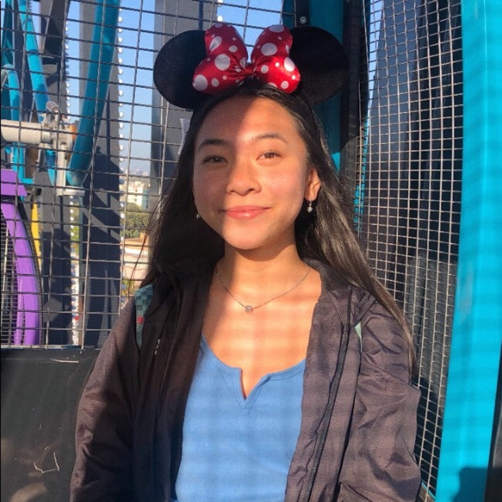 Meet your Posher, Lily